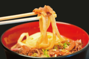 釜玉肉うどん